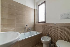 GuestHost - Fonte Laurentina Apartments