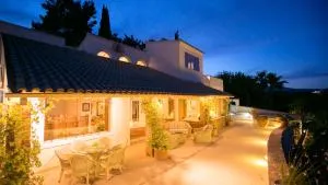 Marina Vista - كومينو