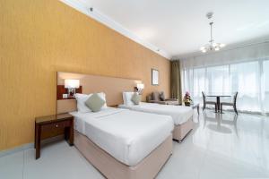 Deluxe Studio Twin room in Star Metro Deira Hotel Apartments
