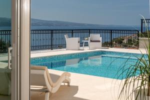 Villa Sun Palace with luxury 5 bedroom villa and amazing panoramic sea views