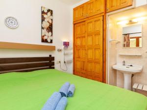 Apartment Adelfa apt- 1 by Interhome