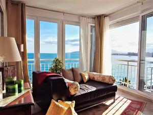 Apartment with Sea View room in Morlaco