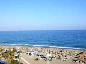 Apartment with Sea View room in playamar