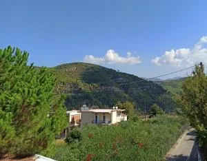 Karyes Kyparissía Home - Kariaí