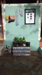 Harrys Ocean House Watukarung Homestay