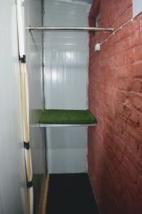 Private Rooms with International Airport View