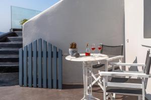 Nostos Apartments Santorini Greece