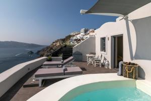 Nostos Apartments Santorini Greece