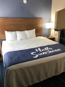 King Room - Non-Smoking room in Days Inn by Wyndham Panama City