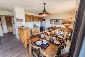 Chalet La Perle de L'Oisans - Appartements d'Exception : photos des chambres