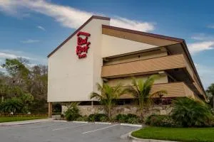 Red Roof Inn Tampa - Brandon - رسكن