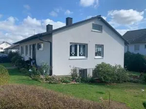 Sauerlandblick - Appartement & FeWo Wickede - Echthausen