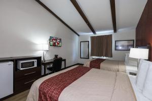 Deluxe Room with Two Queen Beds Non-Smoking (Sofa) room in Red Roof Inn Lancaster Strasburg