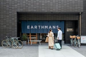 EARTHMANS OSAKA-JO