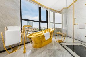 Dolce by Wyndham Hanoi Golden Lake