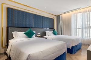 Dolce by Wyndham Hanoi Golden Lake