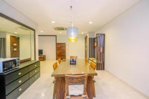 Great Choice and Spacious 3BR at The Empyreal Epicentrum Kuningan Apartment By Travelio