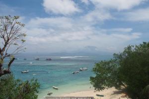 Song Lambung Beach Huts