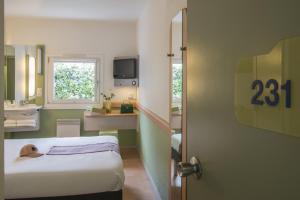 Hotels ibis budget Antibes Sophia Antipolis : photos des chambres