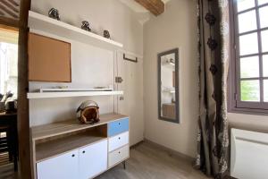 Appartements Typical apartment in the heart of the city with WiFi : photos des chambres