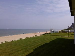 Appartements 57 M2 LES PIEDS DANS l EAU Cabourg : photos des chambres