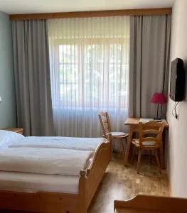 Zöchbauer Gästehaus - Hotel Garni - Weisching