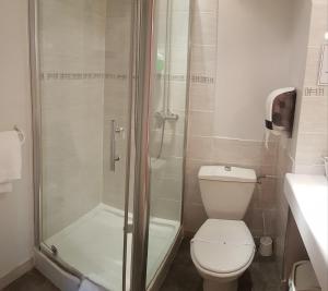 Hotels Hotel La Berangere : Chambre Double avec Douche - Occupation simple - Non remboursable