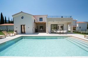Ionian Trilogy Luxury Villas Kefalloniá Greece