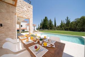 Ionian Trilogy Luxury Villas Kefalloniá Greece