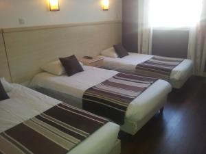 Hotels Hotel Du Midi : Suite - 1 à 5 Personnes