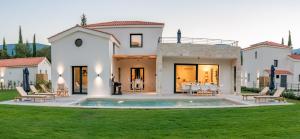 Ionian Trilogy Luxury Villas Kefalloniá Greece