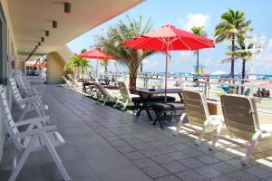 Diane Oceanfront Suites