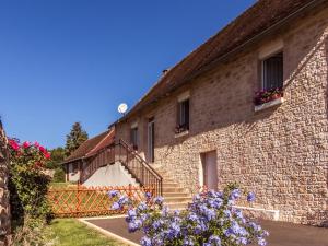 Maisons de vacances Sunny and well restored and furnished house near a large recreational lake : photos des chambres