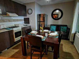 Brisas Beachfront Studios in Hotel Zone
