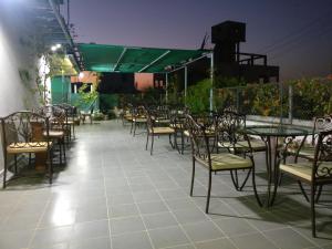 Aashiyana Inn