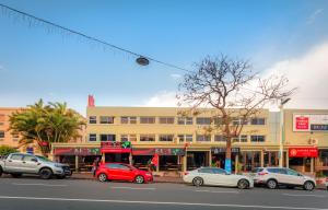 Florida Park Hotel, Florida Road