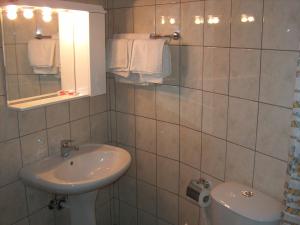 Chrissa Camping Rooms & Bungalows