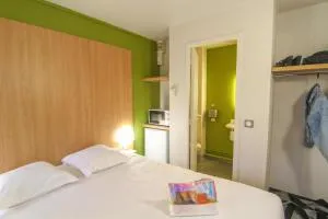 Kyriad Direct Poitiers - Gare du Futuroscope - Quincay