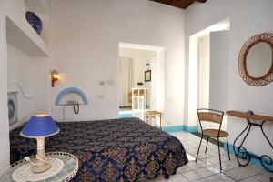 Double Room with Sea View room in Hotel La Casa sul Mare