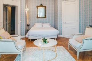 B&B / Chambres d'hotes Chateau Du Landin : photos des chambres