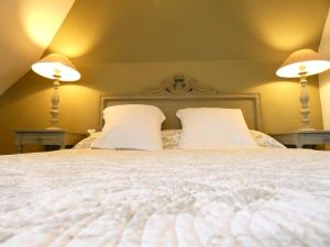 Hotels Le Chatellier : Chambre Double - Vue sur Rue