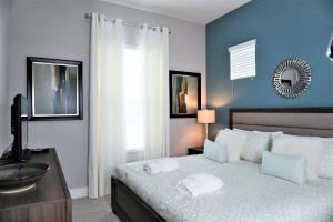 Holiday Home room in Wonderful Five En-Suite Bedrooms House with Hot Tub at Summerville Resort 2633