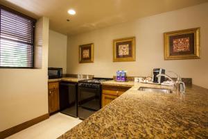 The Lodge at Ventana Canyon - image 2