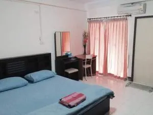 ทองธิดาอพาร์ทเม้นท์ - Уттарадіт