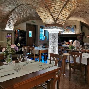 A la Table du Sommelier Chambres d HĂ´tes & Restaurant