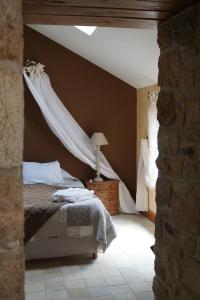 Hotels Manoir Des Douets Fleuris : photos des chambres