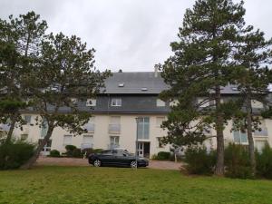 Appartements 57 M2 LES PIEDS DANS l EAU Cabourg : photos des chambres