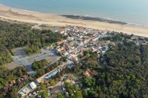 Appartements A 20 secondes de la plages de sable fin du rocher de longeville sur mer : photos des chambres