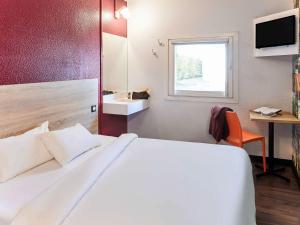 Hotels hotelF1 Moret Fontainebleau : photos des chambres