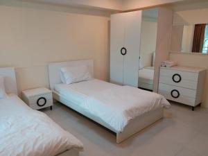 TongPrasit Place